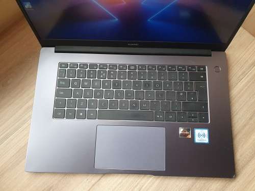 Huawei 14 Matebook D14 Ryzen 7 + Free Laptop Bag
