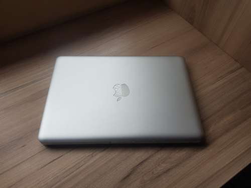 Macbook Pro 13 Mid 2012 + Free Laptop Bag