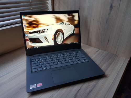 Lenovo V14 AMD Ryzen 3 + Free Laptop Bag
