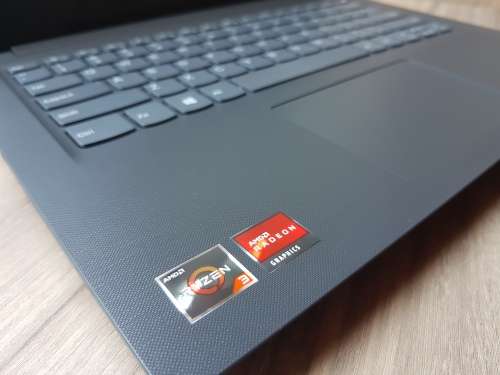 Lenovo V14 AMD Ryzen 3 + Free Laptop Bag