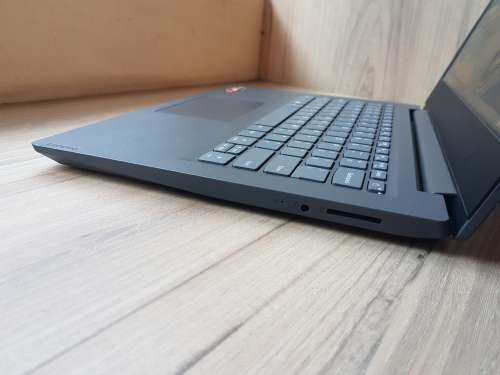 Lenovo V14 AMD Ryzen 3 + Free Laptop Bag