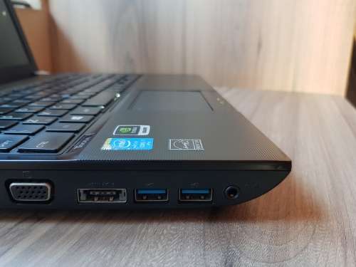 Toshiba Tecra W50 Intel Core I7 + Free Laptop Bag