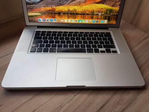 2012 Macbook Pro 15inch Intel Core I7 + Free Laptop Bag