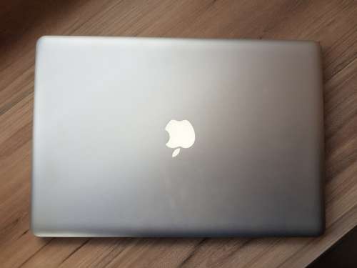 2012 Macbook Pro 15inch Intel Core I7 + Free Laptop Bag