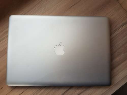 2012 Macbook Pro 15inch Intel Core I7 + Free Laptop Bag