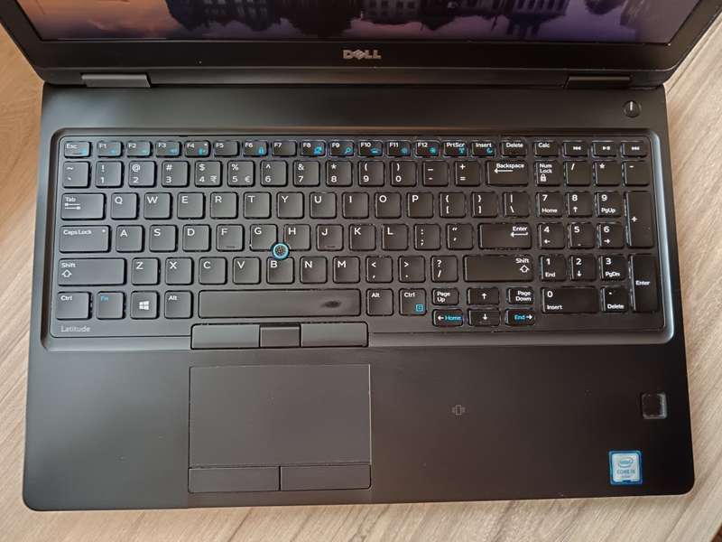 Dell Latitude 5580 Intel Core I5 Quad Core + Free Laptop Bag