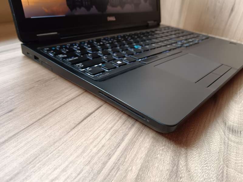 Dell Latitude 5580 Intel Core I5 Quad Core + Free Laptop Bag