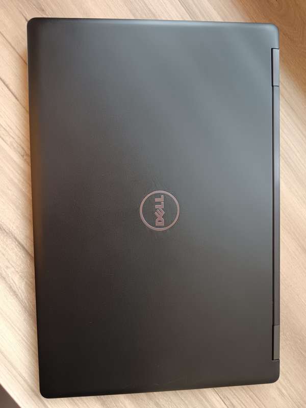 Dell Latitude 5580 Intel Core I5 Quad Core + Free Laptop Bag