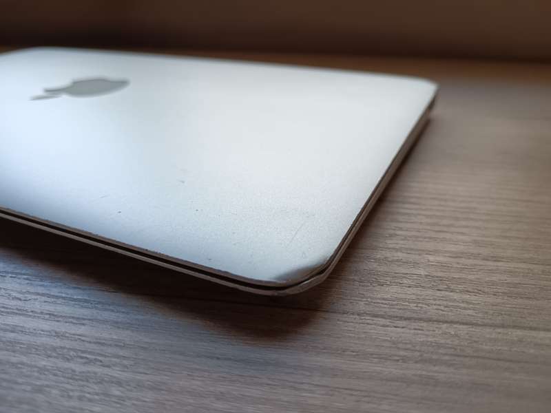 MacBook Air (11-inch, 2014) + Free Laptop Bag
