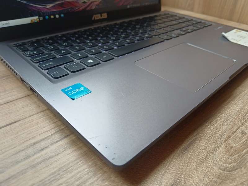 Asus Vivobook X515EA I3 11th Gen