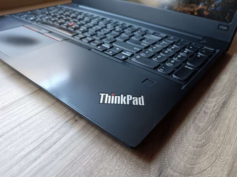 Lenovo E590 Intel Core I5 + Free Laptop Bag