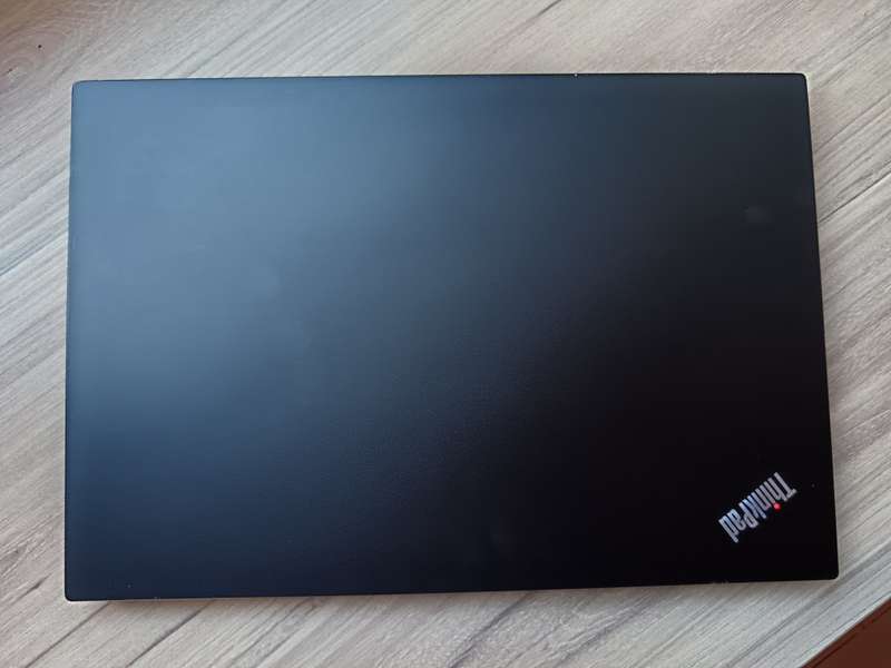 Lenovo E590 Intel Core I5 + Free Laptop Bag