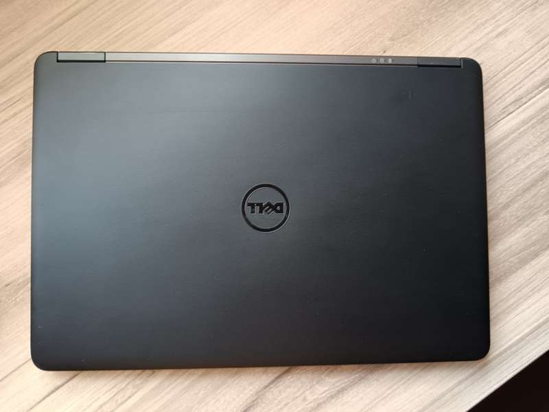 Dell latitude E7450 Ultrabook i7 + Free Laptop Bag