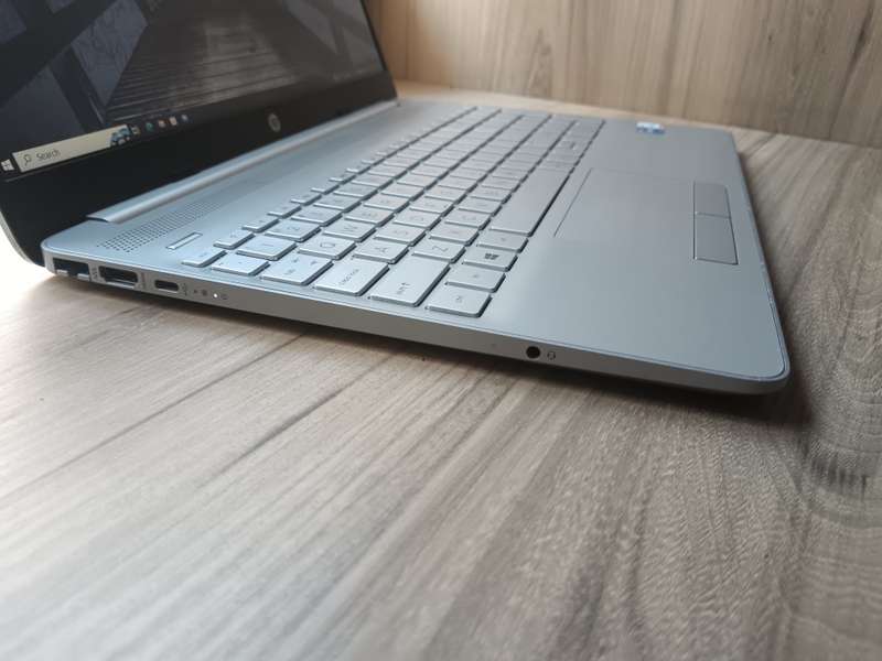 Hp laptop 15-dw3xxx Intel Core i5 11th Gen + Free Laptop Bag