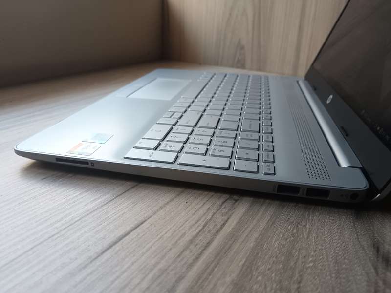 Hp laptop 15-dw3xxx Intel Core i5 11th Gen + Free Laptop Bag