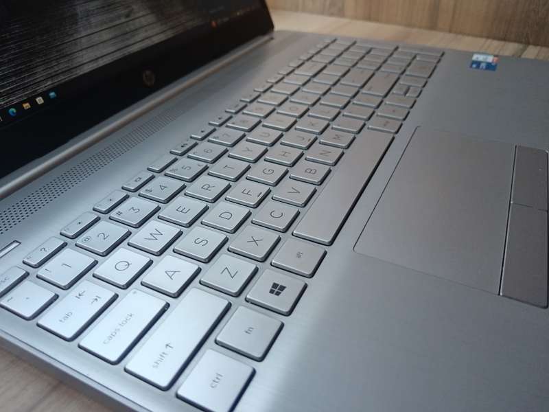 Hp laptop 15-dw3xxx Intel Core i5 11th Gen + Free Laptop Bag