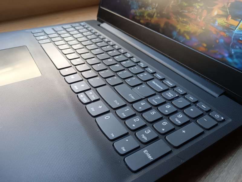 Lenovo ideapad S145 Intel Celeron Notebook