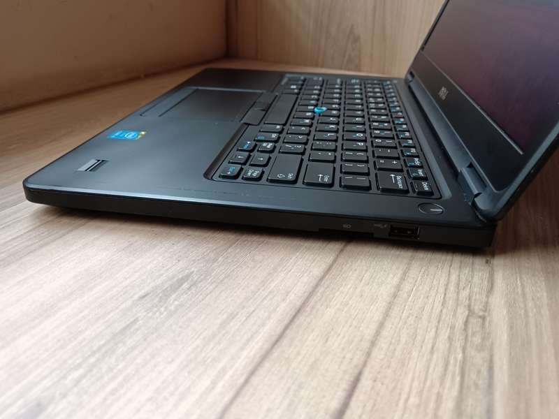 Dell latitude E5450 Intel Core i3 + Free Laptop Bag
