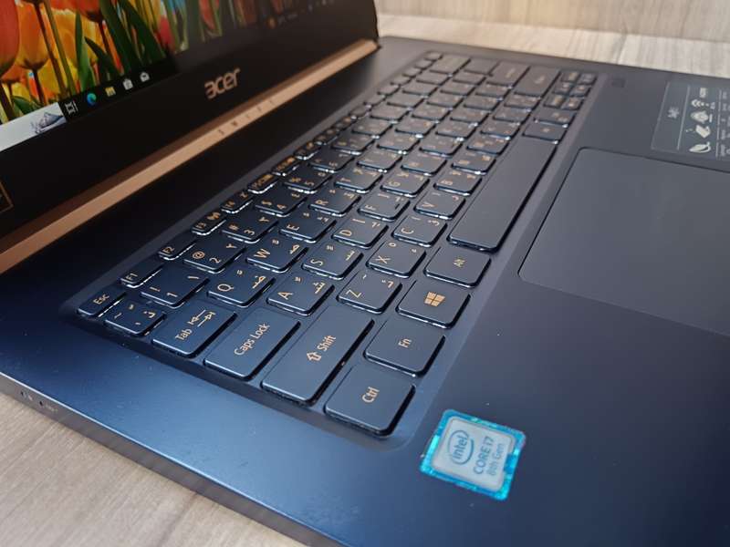 Acer Swift 5 8th Gen Intel Core i7 + Free Laptop Bag