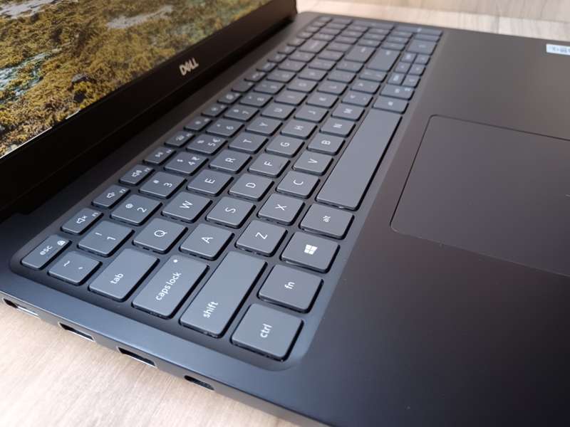 Dell Vostro 5590 Intel Core i5 10th Gen + Free Laptop Bag