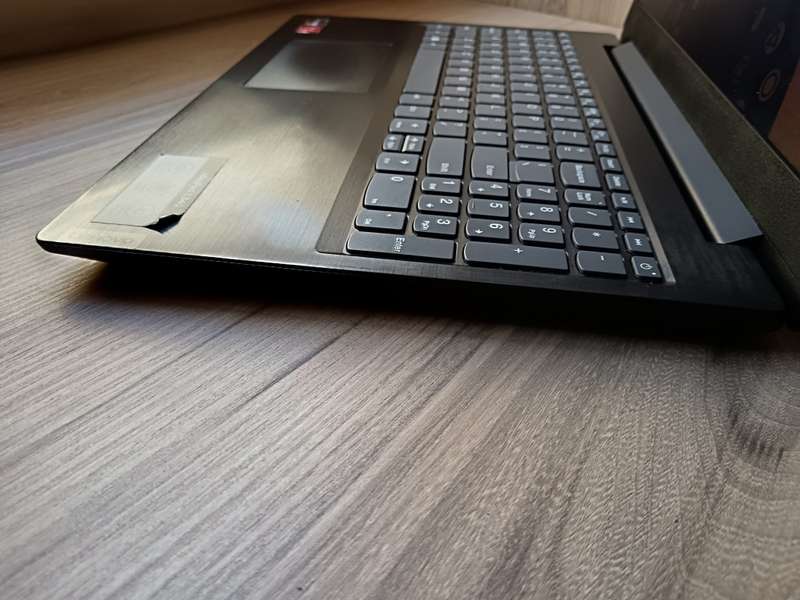 Lenovo Ideapad L340 AMD Ryzen 3 + Free Laptop Bag