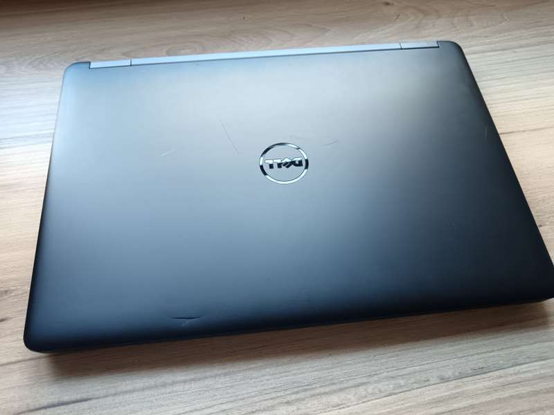 Dell Latitude E5470 Intel Core i3 + Free Laptop Bag