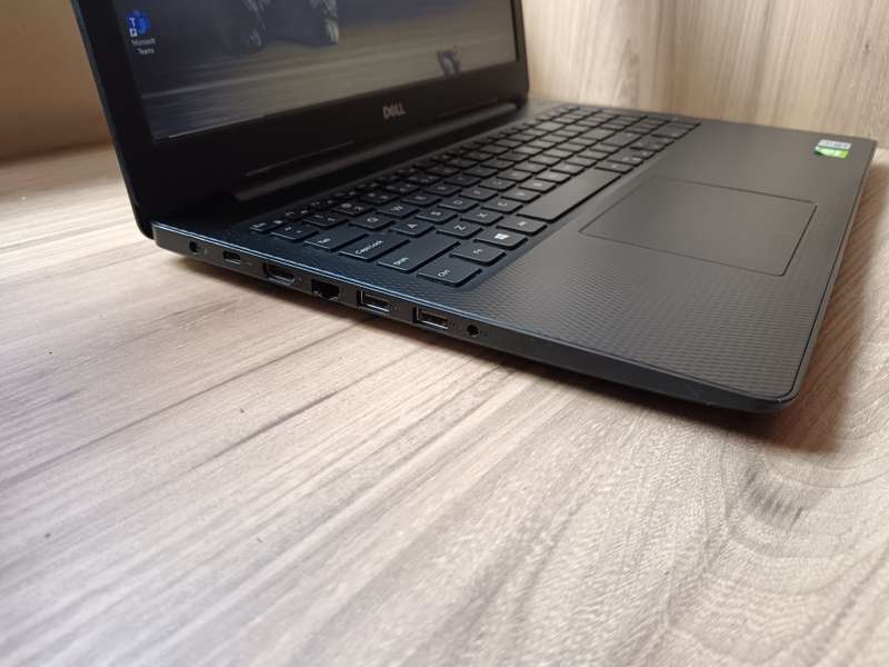 Dell Inspiron 3593 Intel Core i7 + Free Laptop Bag