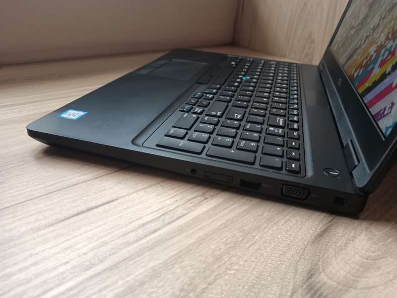 Dell Latitude 5580 Intel Core i5 + Free Laptop Bag