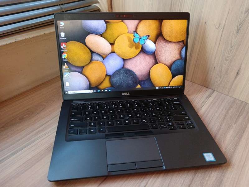 Dell Latitude 5400 Intel Core i7 + Free Laptop Bag