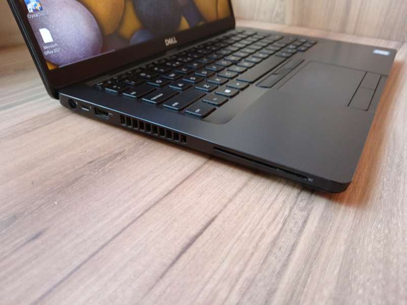 Dell Latitude 5400 Intel Core i7 + Free Laptop Bag
