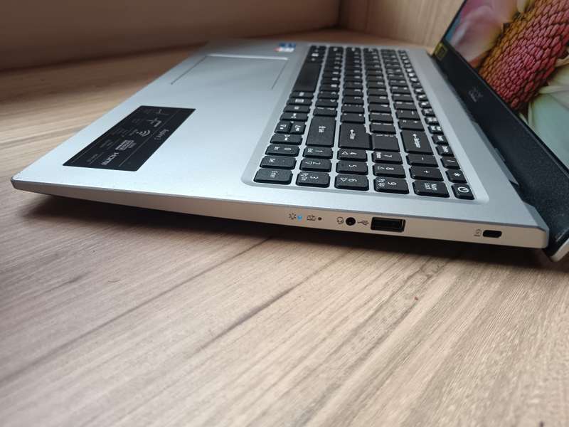 Acer Aspire 3 A315-58 Intel Core I5 + Free Laptop Bag