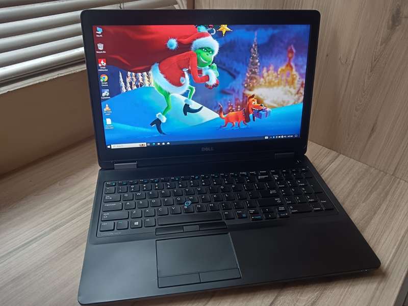 Dell Latitude E5570 Intel Core i7 + Free Laptop Bag