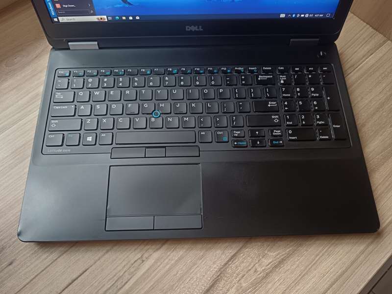 Dell Latitude E5570 Intel Core i7 + Free Laptop Bag