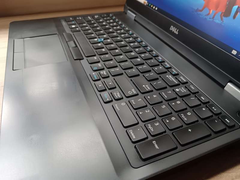 Dell Latitude E5570 Intel Core i7 + Free Laptop Bag