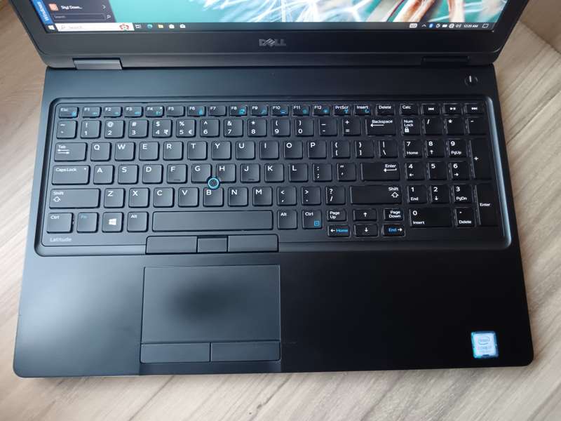 Dell Latitude 5580 Intel Core i7 + Free Laptop Bag