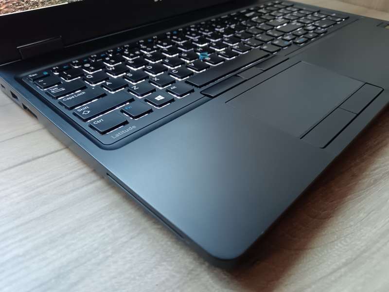 Dell Latitude 5580 Intel Core i7 + Free Laptop Bag