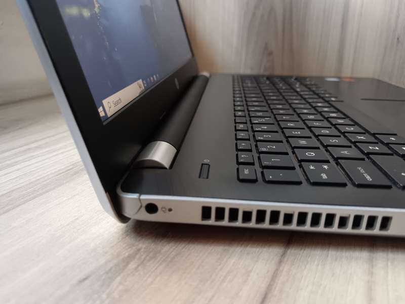 HP 15.6` HD Notebook 15-bs1xx | CORE i7 8550U @ 1.8GHZ 8th Gen | 8GB RAM | 128GB M.2 SSD| 1TB HDD