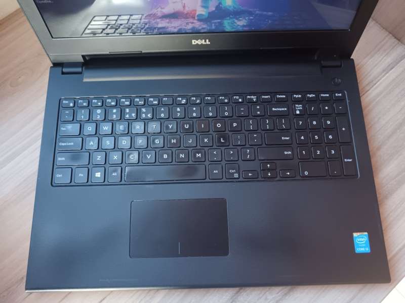 Dell Inspiron 3543 Intel Core I5 + Free Laptop Bag
