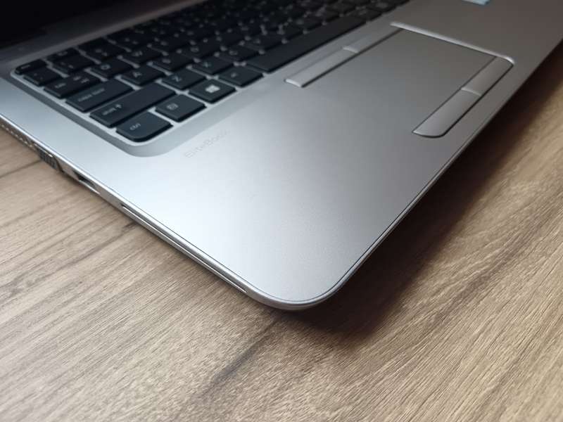 Hp Elitebook 840 G3 Intel Core i5 + Free Laptop Bag