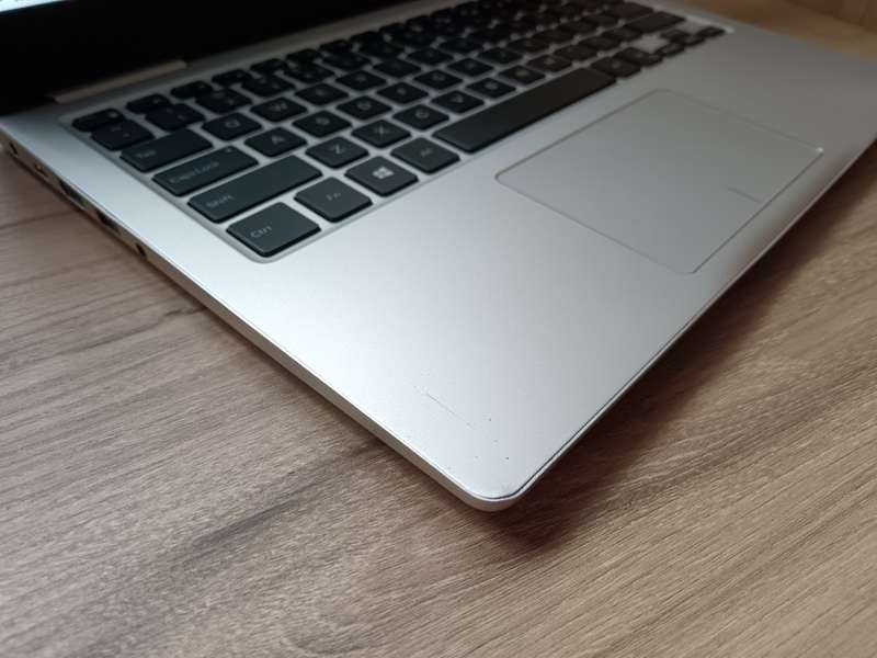 Dell Inspiron 7380 Intel Core I7 + Free Laptop Bag