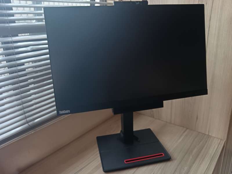 Lenovo ThinkCentre Mini Pc 24 Gen4 Monitor A20TIO24 24-in IPS LED