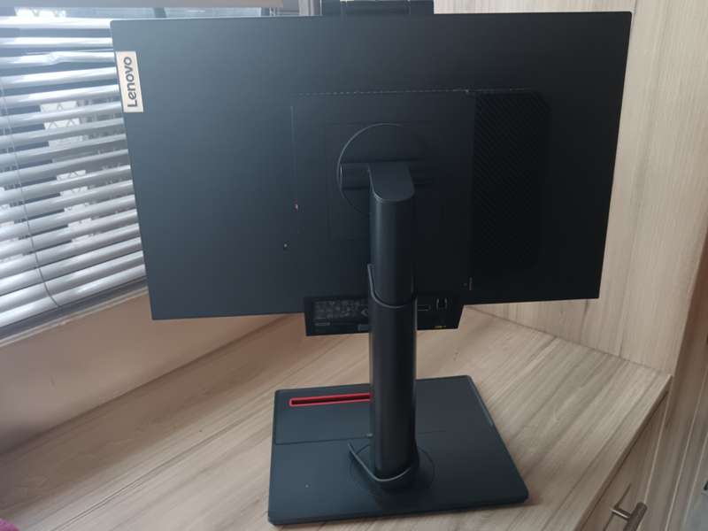 Lenovo ThinkCentre Mini Pc 24 Gen4 Monitor A20TIO24 24-in IPS LED