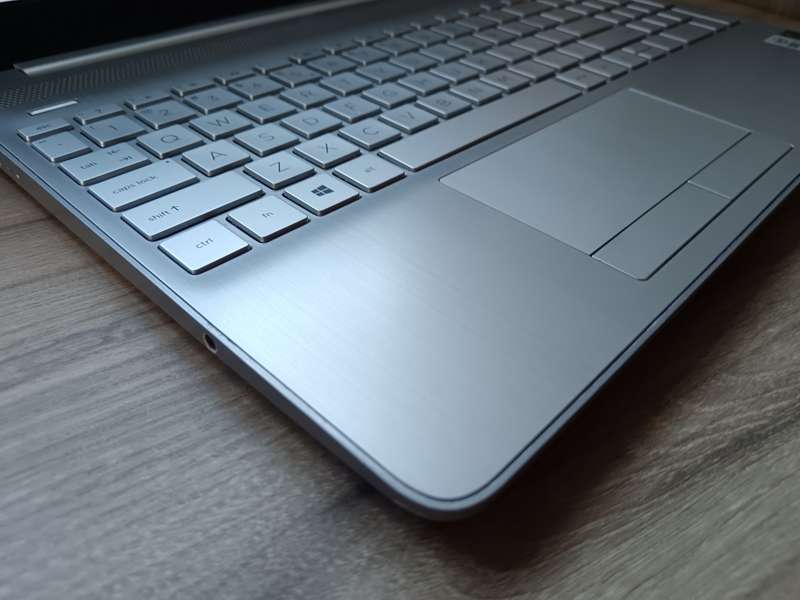 Hp Laptop 15 dw2xxx Intel Core i7 10th Gen + Free Laptop Bag