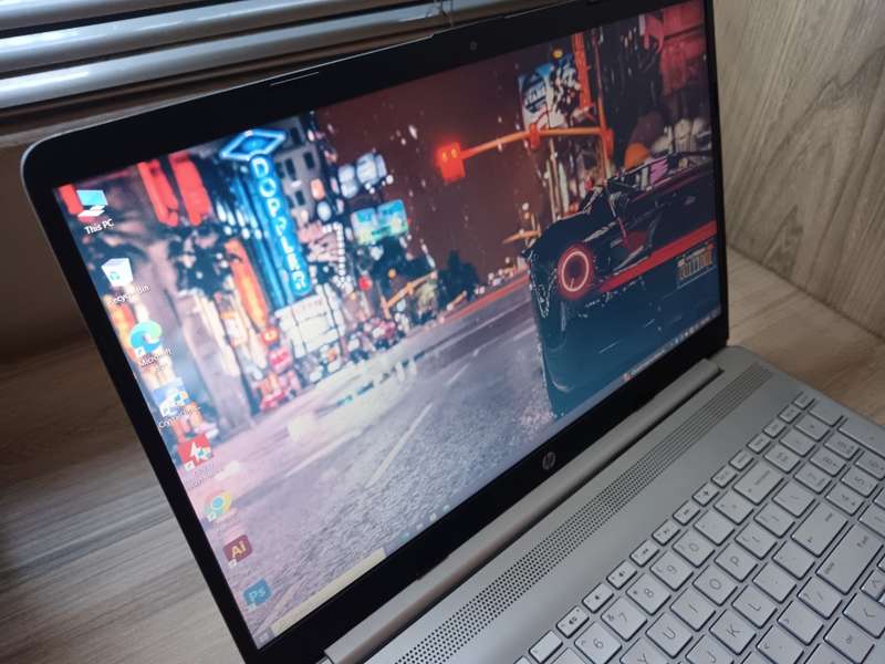 Hp Laptop 15 dw2xxx Intel Core i7 10th Gen + Free Laptop Bag