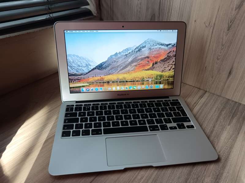 Macbook Air 11` Mid 2011