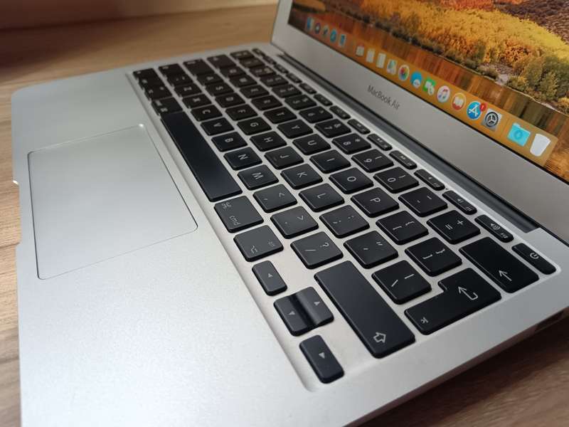 Macbook Air 11` Mid 2011