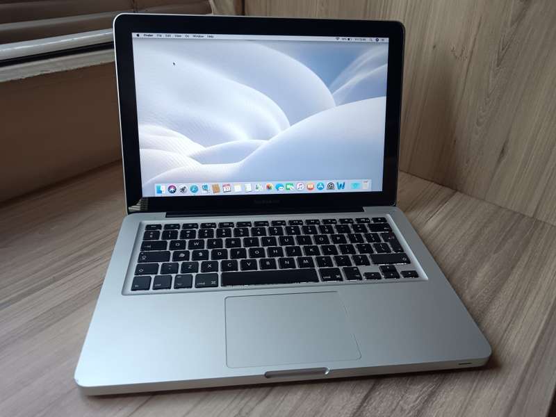 I5 Macbook Pro 13inch Mid 2012+ Free Laptop Bag