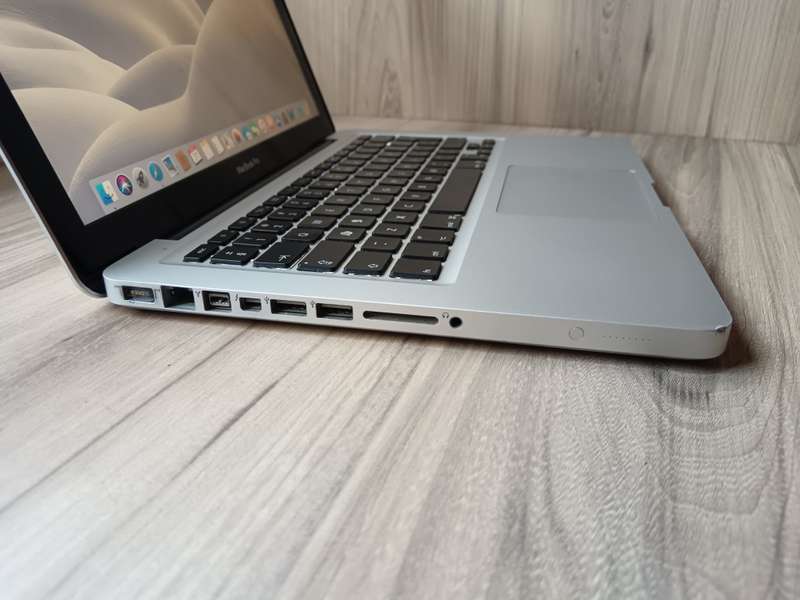I5 Macbook Pro 13inch Mid 2012+ Free Laptop Bag
