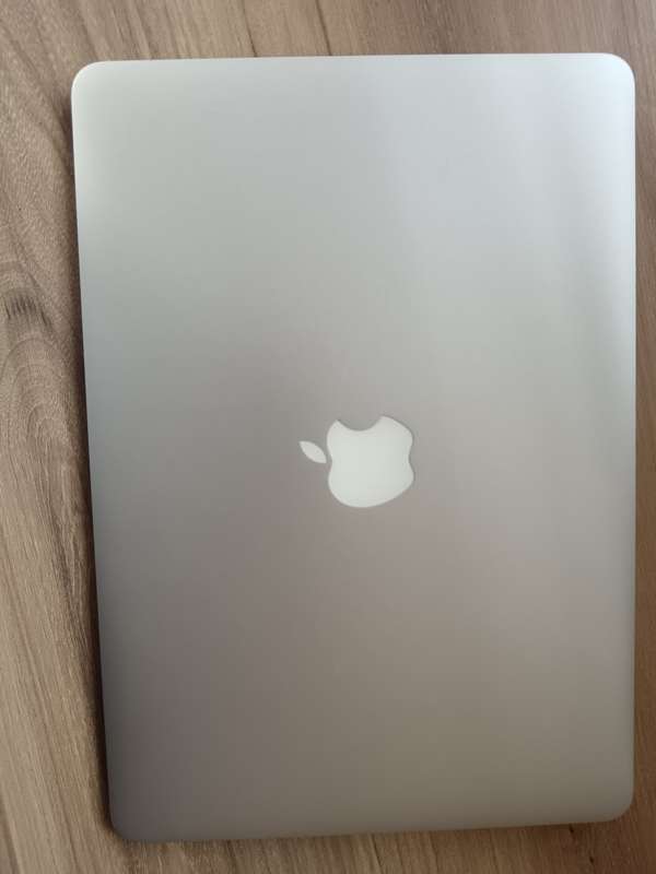 Macbook Air 2014 + Free Laptop Bag
