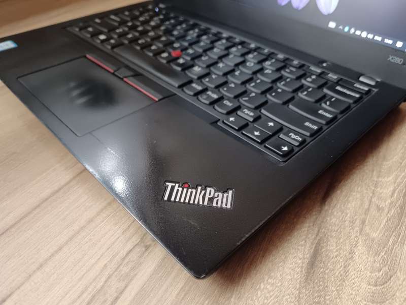 Lenovo ThinkPad X280 Intel Core i5 + Free Laptop Bag
